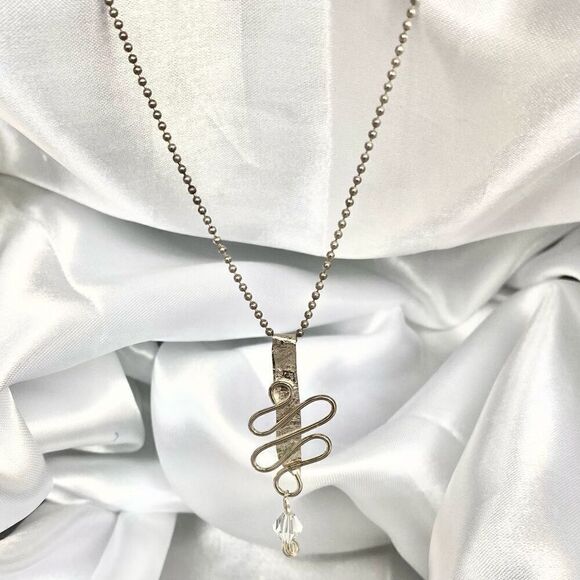 BO# 925 Silver Matching Chain Pendant & Earrings - Picture 5 of 12